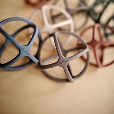 Mushie silikonové kousátko Ball - Woodchuck - obrázek