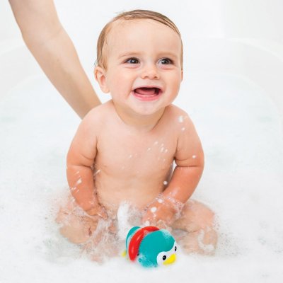 Infantino Natahovací hračka do koupele - Tučňák - obrázek