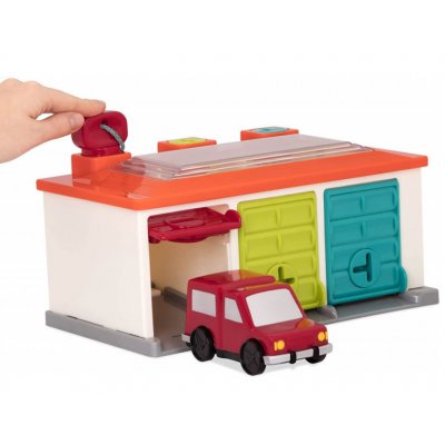 B.Toys garáž se třemi auty - obrázek