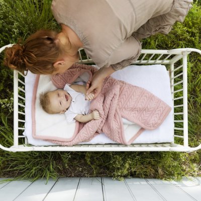 Vinter & Bloom deka Cuddly - Dusty Rose - obrázek