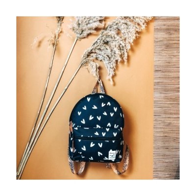 Kidzroom dětský batůžek Lucky Me - Black/Hearts - obrázek