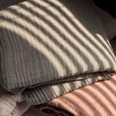 Baby Bello mušelínová dečka 120 x 120 cm - Dusty Olive - obrázek