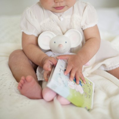 Meiya&Alvin dárkový set DELUXE knížka + hračka - Myška Meiya, 25 cm - obrázek