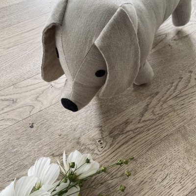 Pine Cone Molly Plyšový pejsek - obrázek