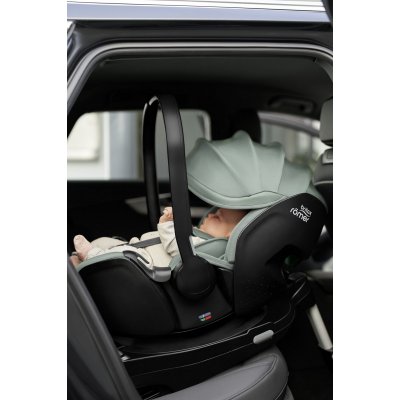 Britax Römer Baby-Safe 5Z + Flex Base iSense - Frost Grey 2023 - obrázek