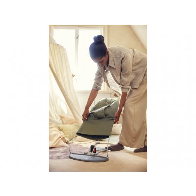 BabyBjörn lehátko Balance Bliss Woven Petal - Dark Green - obrázek