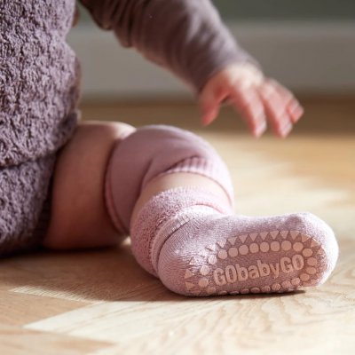 GoBabyGo Protiskluzové ponožky - Soft Pink, vel. 1 - 2 roky - obrázek