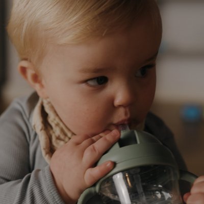 Mininor Lahev s brčkem Tritan 220 ml - Willow Green - obrázek