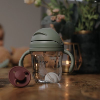 Mininor Lahev s brčkem Tritan 220 ml - Willow Green - obrázek