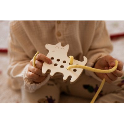 Milin Dřevěná proplétací hračka malá - Dog - obrázek