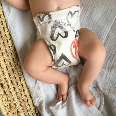 Kolorky Day Jednorázové Eko plenky L - Srdce - obrázek