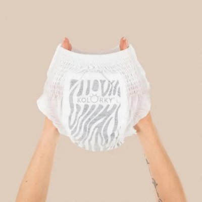 Kolorky DeLuxe Velvet Pants Jednorázové Eko plenky L - Wild - Q62_Kolorky_DeLuxe_Velvet_Pants_Jednorazove_Eko_plenky_Wild_001.jpg