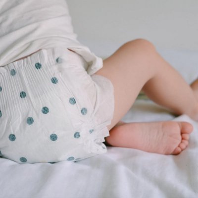 Kolorky DeLuxe Velvet Jednorázové Eko plenky XL - Puntíky - Q62_Kolorky_DeLuxe_Velvet_Jednorazove_Eko_plenky_Puntiky_002.jpg