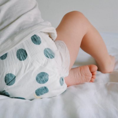 Kolorky DeLuxe Velvet Jednorázové Eko plenky XL - Puntíky - Q62_Kolorky_DeLuxe_Velvet_Jednorazove_Eko_plenky_Puntiky_003.jpg