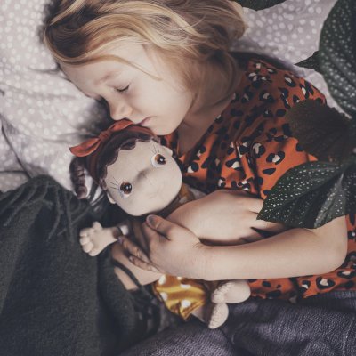 Rubens Barn Tummies Zahřívací látková panenka - Lumi - obrázek