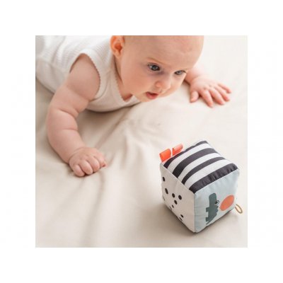 Done by Deer Kontrastní měkká kostka - Happy Clouds - obrázek