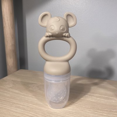 Nuuroo Lauge Silikonové ovocné kousátko - Cobblestone - obrázek