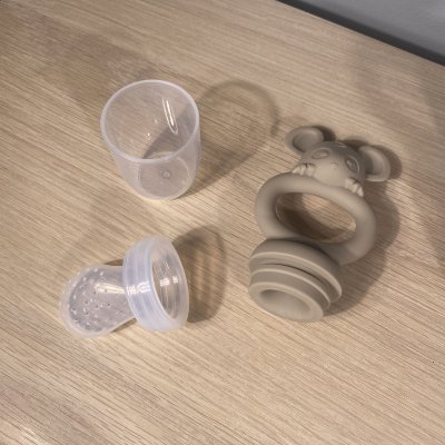 Nuuroo Lauge Silikonové ovocné kousátko - Cobblestone - obrázek