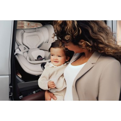 Britax Römer Baby-Safe Pro Lux + Vario Base 5Z + Dualfix 5Z - Soft Taupe - obrázek