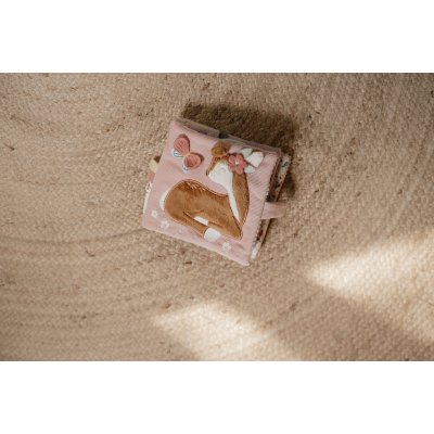 Little Dutch Textilní knížka s aktivitami - Fairy garden - obrázek