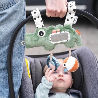 Done by Deer Hračka na kočárek Croco - Zelená - obrázek