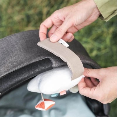 Done by Deer Hračka na kočárek Playground - Mix barev - obrázek