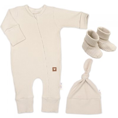 Baby Nellys Rostoucí žebrovaný overálek s čepičkou a botičkami Nature - Světle béžová, vel. 50/56 - obrázek