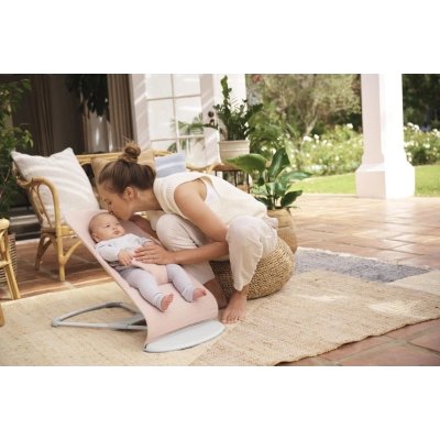 BabyBjörn Lehátko Bouncer Bliss Woven - Light Pink Mélange - obrázek
