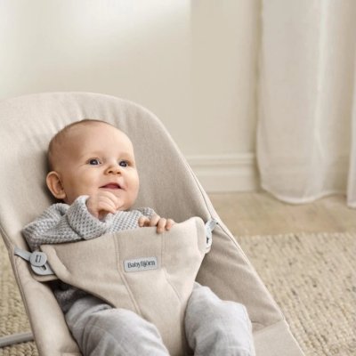 BabyBjörn Lehátko Bouncer Bliss Woven - Light Beige Mélange - obrázek