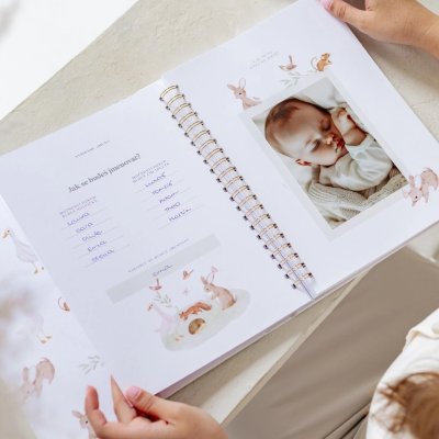 Love & Story Design Vzpomínková knížka pro miminka - Forest Fairytale - obrázek