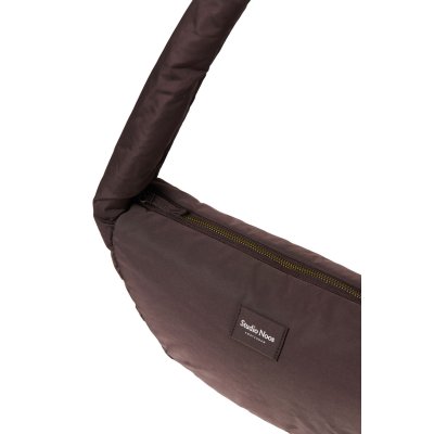Studio Noos Crossbody taška Mini Puffy - Brown - obrázek