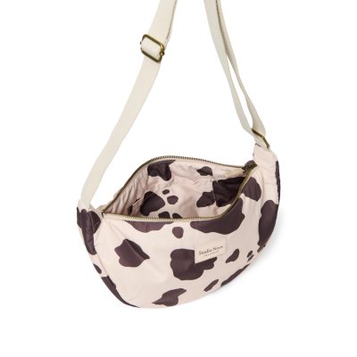 Studio Noos Crossbody ledvinka Puffy - Brownish Holy Cow - obrázek