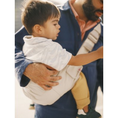 Ergobaby Nosítko Upsie Sling - Natural Beige - obrázek