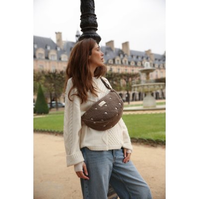 Studio Noos Crossbody ledvinka Teddy - Brown Hearts - obrázek