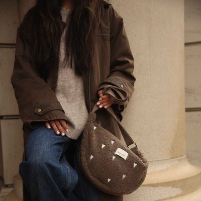 Studio Noos Crossbody ledvinka Teddy - Brown Hearts