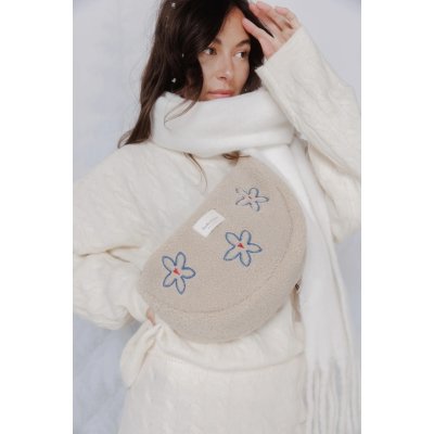 Studio Noos Crossbody ledvinka Teddy - Flower Heart - obrázek