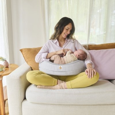 Ergobaby Ergonomický kojící polštář - Moonlight Grey - obrázek