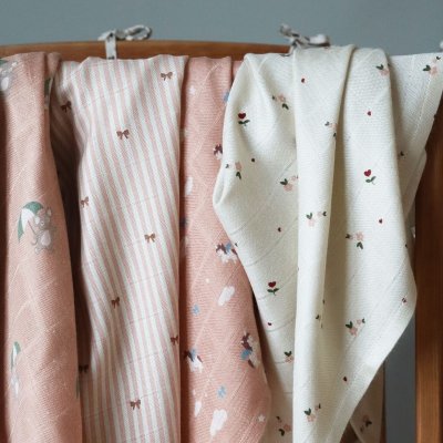 Nuuroo Valentin Mušelínová plena z bambusu - Stripe Bow - obrázek