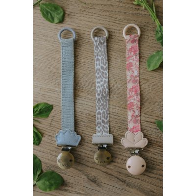 Elodie Details Dřevěný klip na dudlík - River Rose - obrázek