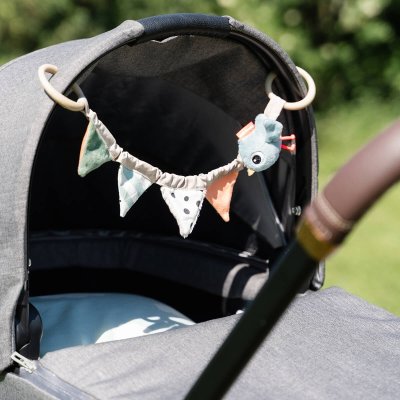 Done by Deer Hračka na kočárek Celebration - Písková - obrázek