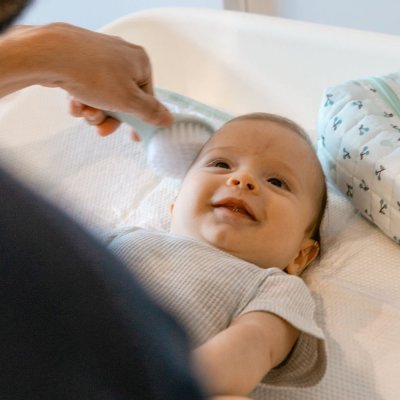 Suavinex Birdies Set Hřebínek/Kartáček - Zelený - obrázek