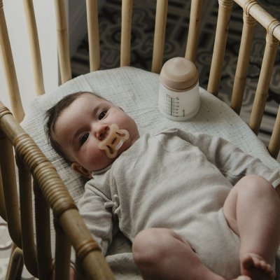 Suavinex Antikoliková lahvička Zero.Zero™ Light 180 ml A + Dudlík Zero.Zero™ -2 - 2 m - obrázek