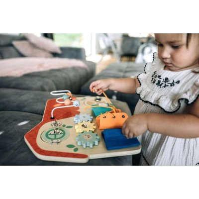 FreeOn Free2Play Activity Board - Domeček - obrázek