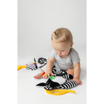 Moms Care Senzorické leporelo - Kravička - obrázek