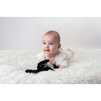 Moms Care Senzorická hračka s kousátkem Pejsek Jami - White & Black - obrázek