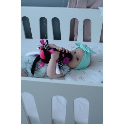 Moms Care Senzorický zajíček - Holčička - obrázek