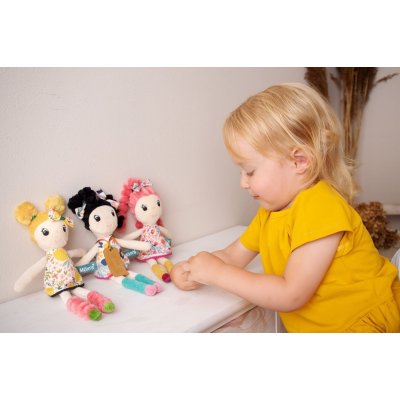 Moms Care Látková panenka - Laura - obrázek