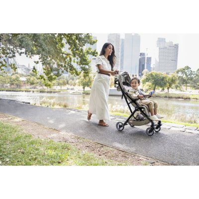 Britax Römer FlyLite Kočárek - Carbon Black - obrázek