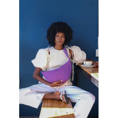 Studio Noos Crossbody ledvinka Puffy - Textured Purple - obrázek