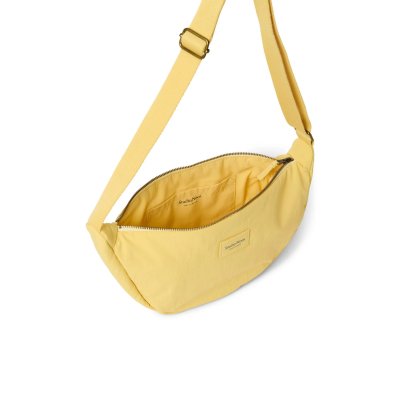 Studio Noos Crossbody ledvinka Puffy - Textured Butter Yellow - obrázek